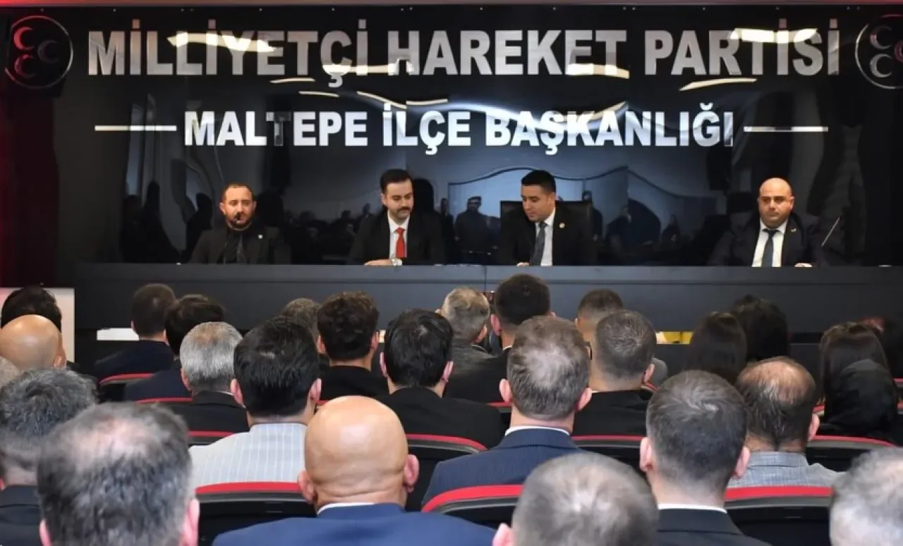 MHP Maltepe'de Yeni Yönetim Kurulu Görevine Başladı MHP Maltepe'de Yeni Yönetim Kurulu Görevine Başladı