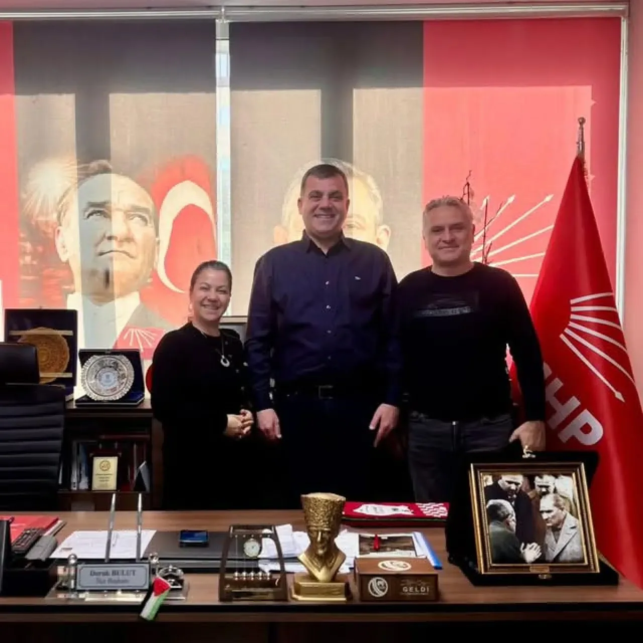 CHP Silivri İlçe Başkanlığına Yeni Bir İsim: Pelin Enerarslan CHP Silivri İlçe Başkanlığına Yeni Bir İsim: Pelin Enerarslan