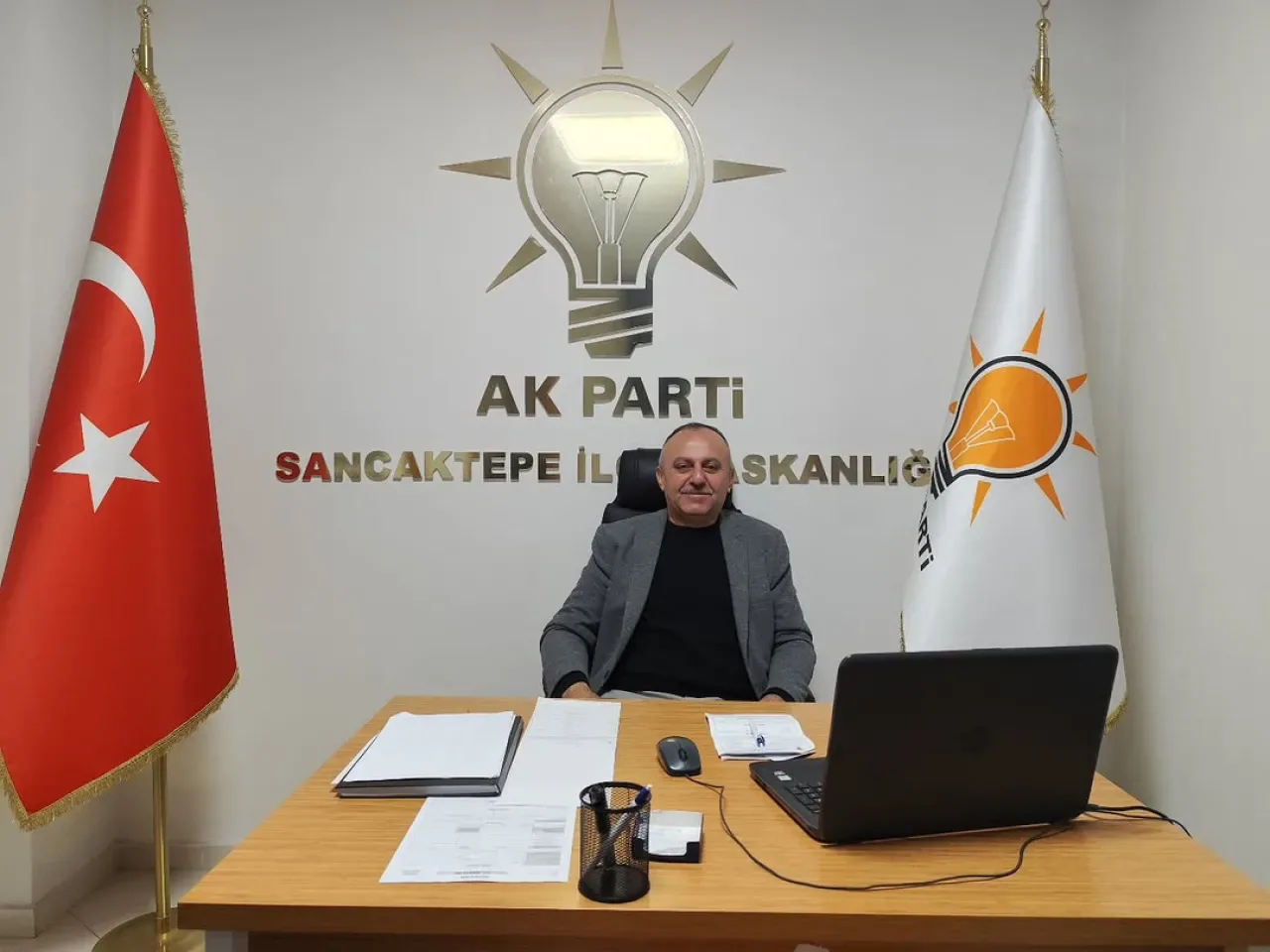 AK Parti Sancaktepe İlçe Başkanlığı'nda Nöbetçi Yönetici Görevine Başladı AK Parti Sancaktepe İlçe Başkanlığı'nda Nöbetçi Yönetici Görevine Başladı