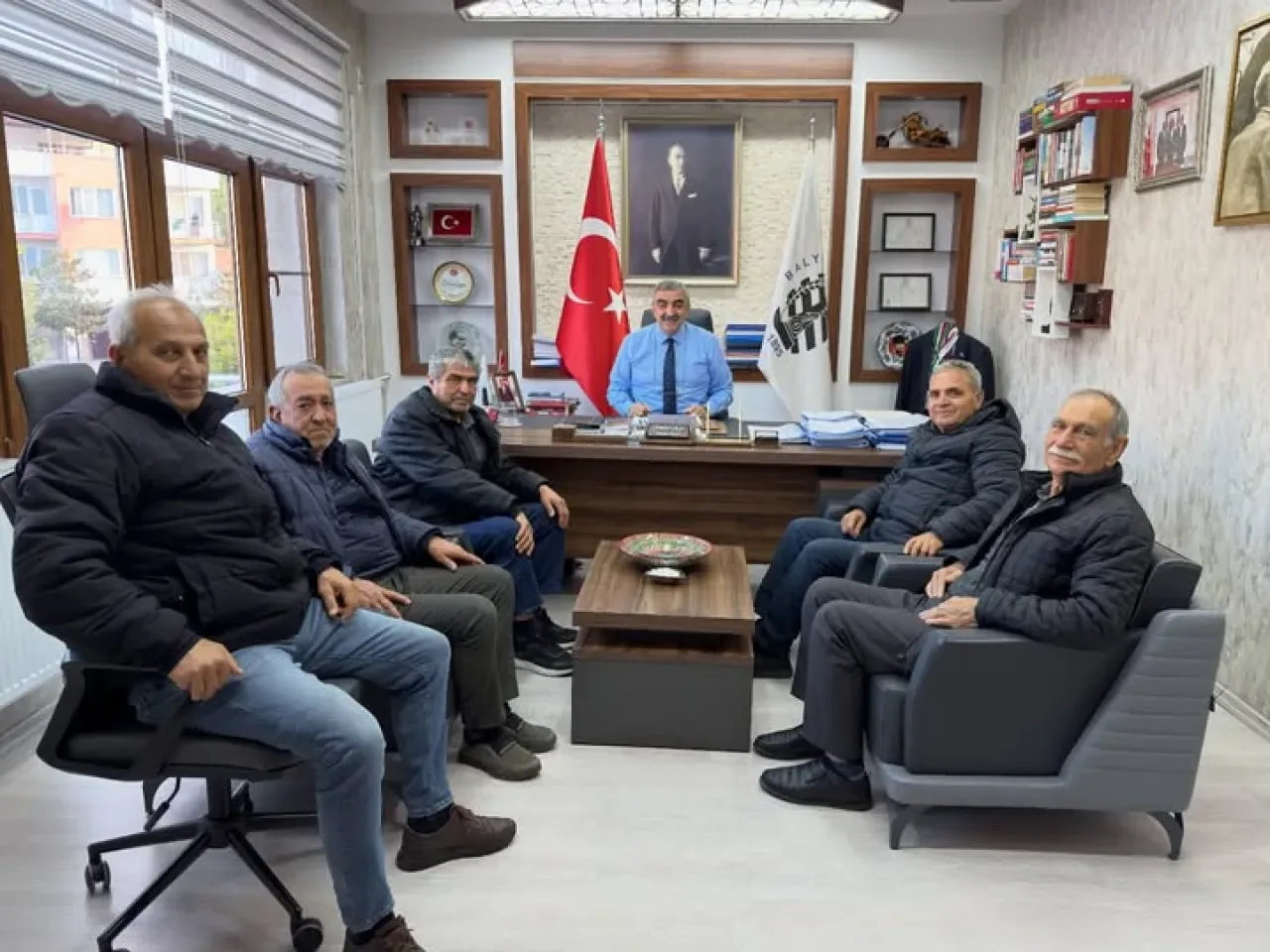 Balya Belediyesi, Danışment Mahallesi'nde Vatandaş Ziyareti Gerçekleştirdi Balya Belediyesi, Danışment Mahallesi'nde Vatandaş Ziyareti Gerçekleştirdi