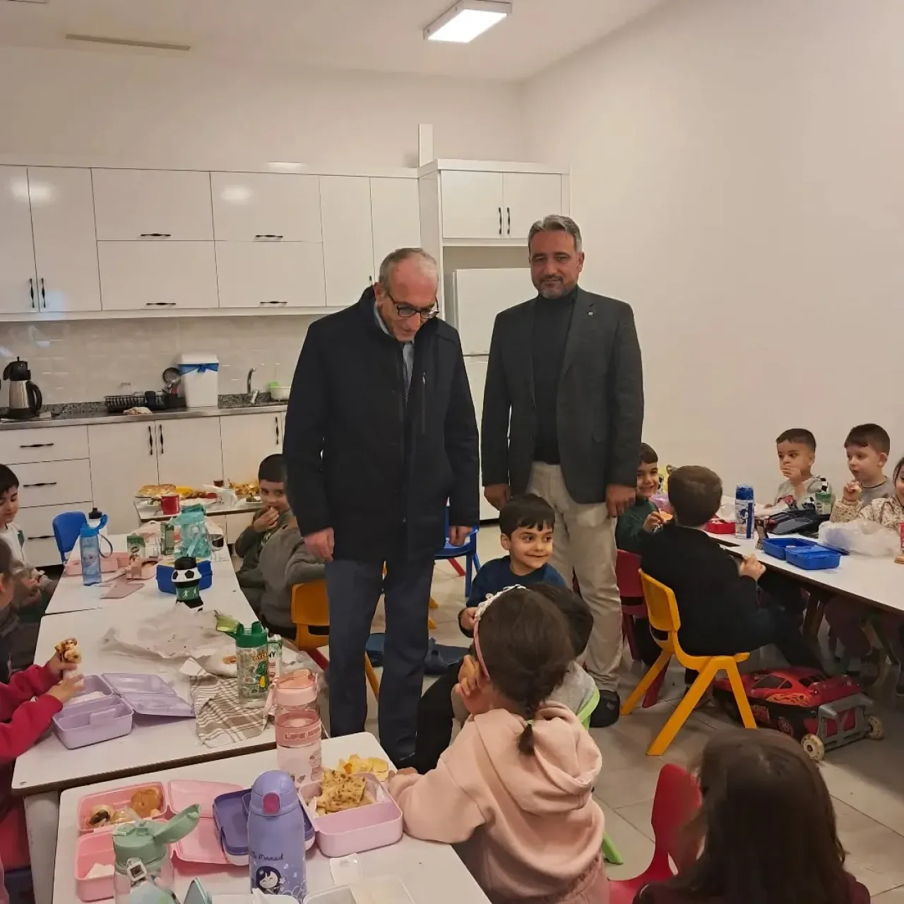 Bursa Yenişehir Müftülüğü'nden 4-6 Yaş Kur'an Kursu'na Anlamlı Ziyaret Bursa Yenişehir Müftülüğü'nden 4-6 Yaş Kur'an Kursu'na Anlamlı Ziyaret