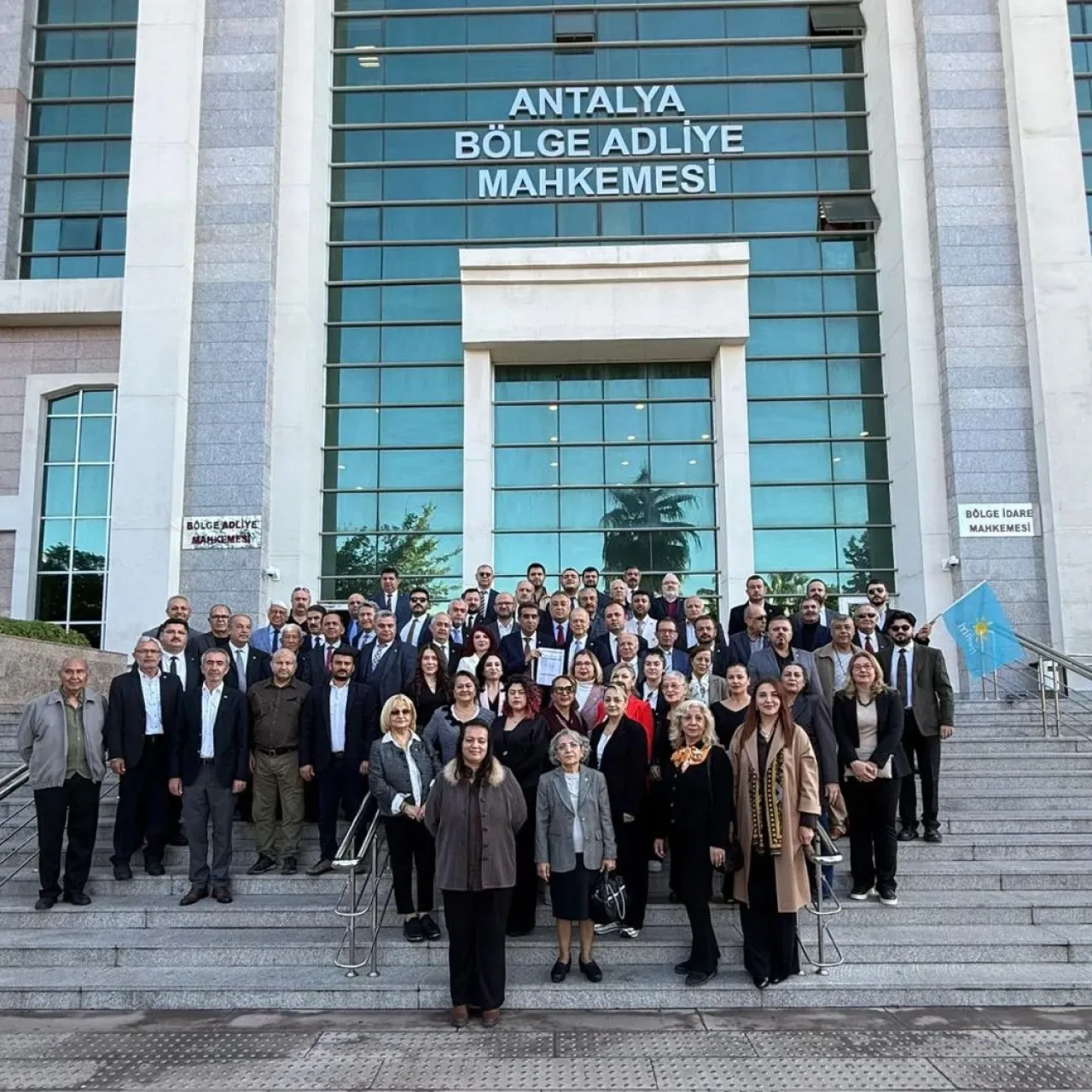 İYİ Parti Antalya'da Yeniden Yapılanma: "Antalya İYİ Olacak" İYİ Parti Antalya'da Yeniden Yapılanma: "Antalya İYİ Olacak"