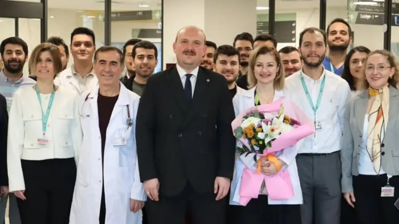 Bursa Şehir Hastanesi'nde Yeni Bir İç Hastalıkları Uzmanı: Dr. Nur Senem Arslantürk Bursa Şehir Hastanesi'nde Yeni Bir İç Hastalıkları Uzmanı: Dr. Nur Senem Arslantürk