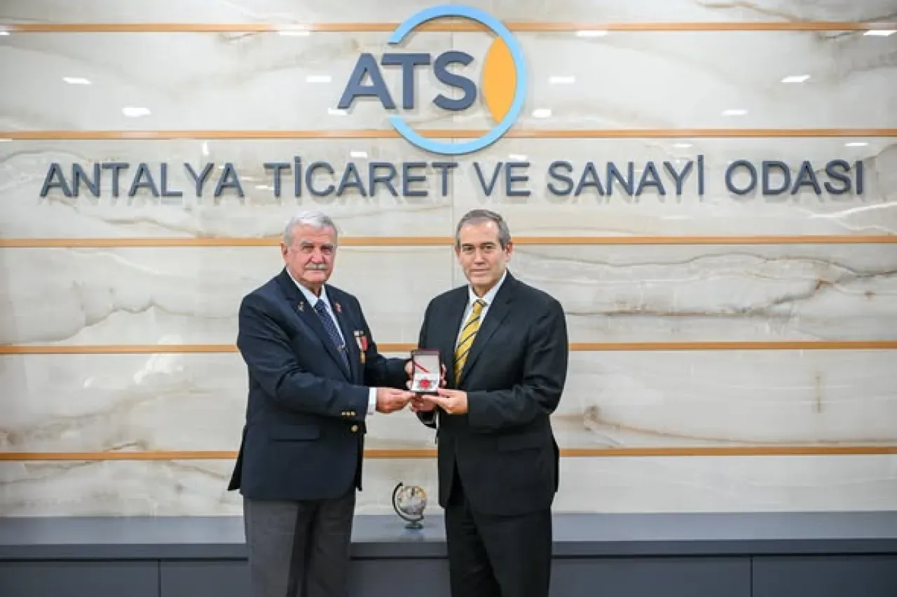 Antalya Ticaret ve Sanayi Odası ile Gaziler Derneği Arasında İş Birliği Görüşmesi Antalya Ticaret ve Sanayi Odası ile Gaziler Derneği Arasında İş Birliği Görüşmesi