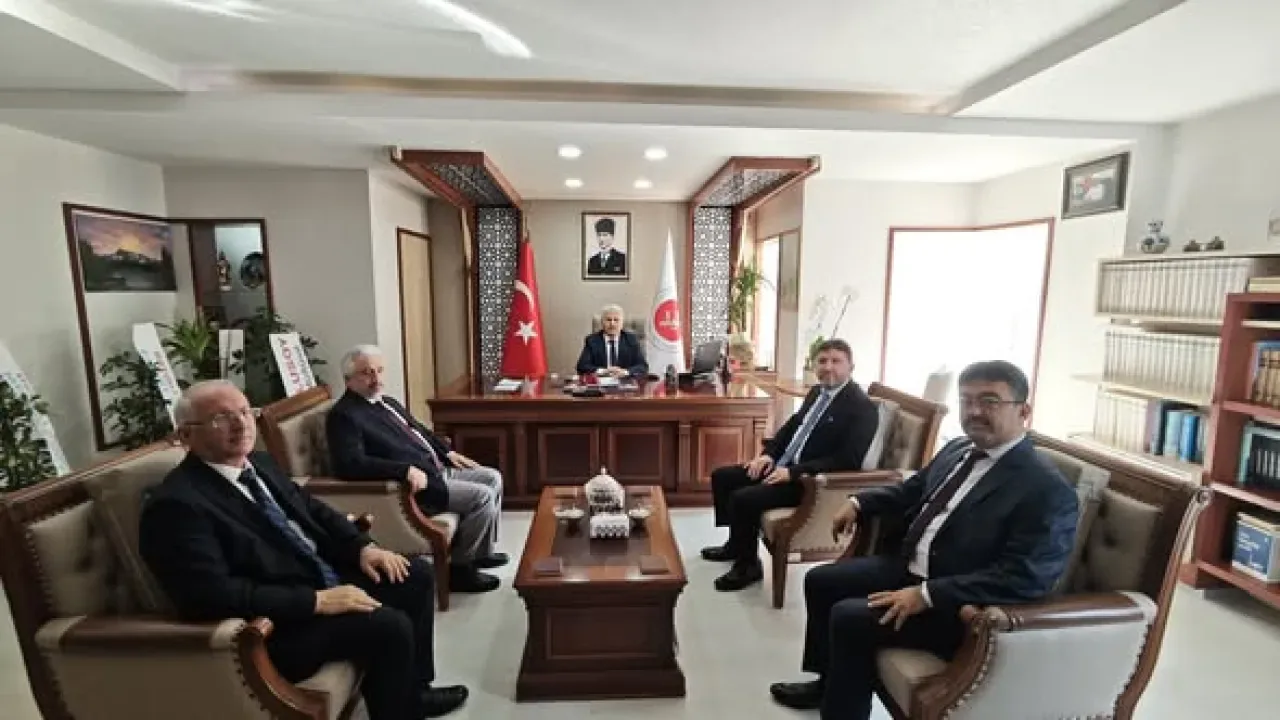 Antalya İlçe Müftülerinden İl Müftüsü Aydın Yığman'a Hayırlı Olsun Ziyareti Antalya İlçe Müftülerinden İl Müftüsü Aydın Yığman'a Hayırlı Olsun Ziyareti