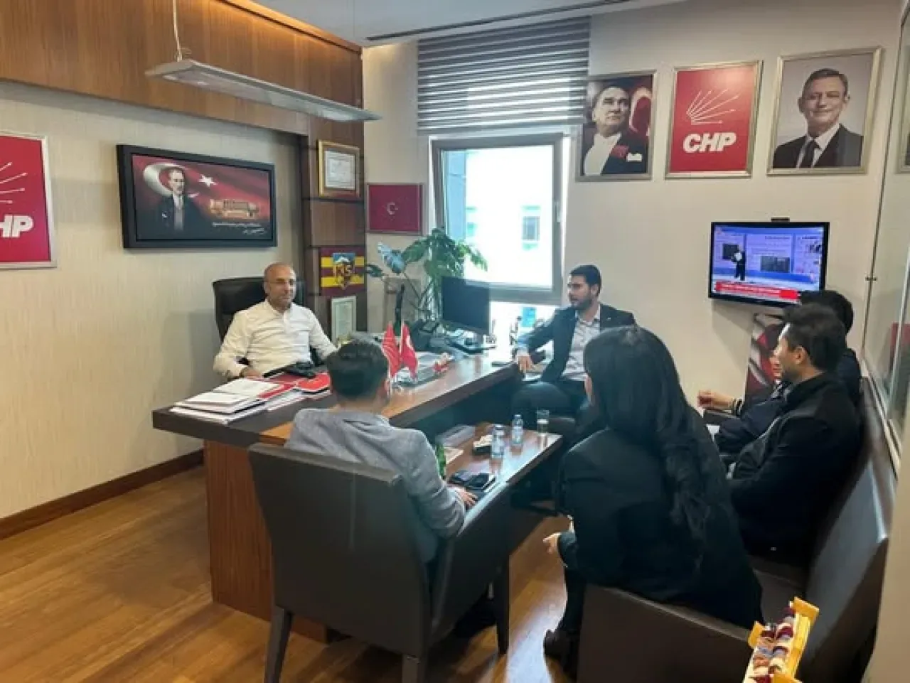 Cumhuriyet Halk Partisi, 39. Olağan Kurultay Öncesi Misafirlerini TBMM'de Ağırlıyor Cumhuriyet Halk Partisi, 39. Olağan Kurultay Öncesi Misafirlerini TBMM'de Ağırlıyor