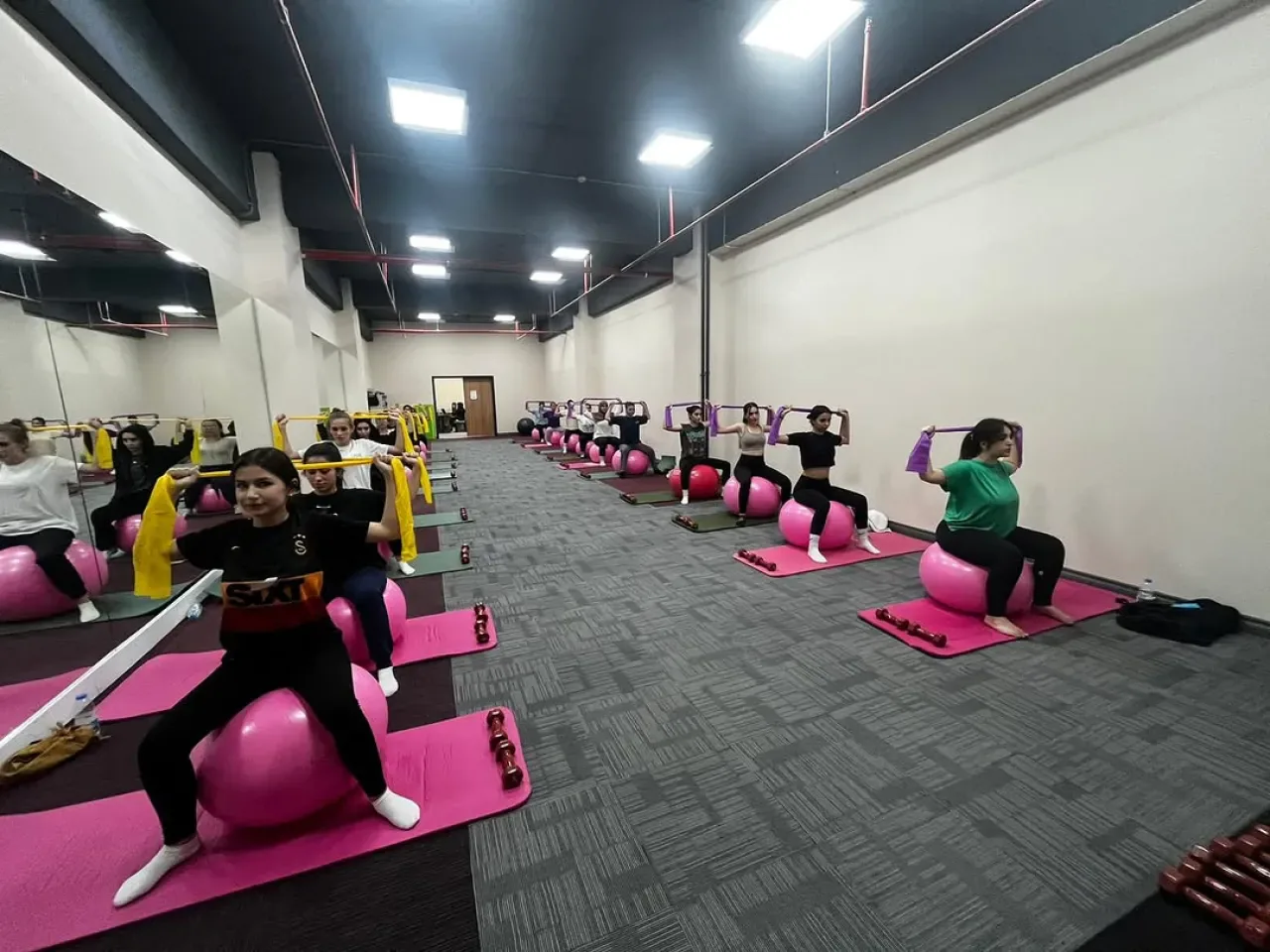 Balıkesir Gençlik ve Spor Yurdu'nda Öğrencilere Wellness Çalışmaları Balıkesir Gençlik ve Spor Yurdu'nda Öğrencilere Wellness Çalışmaları