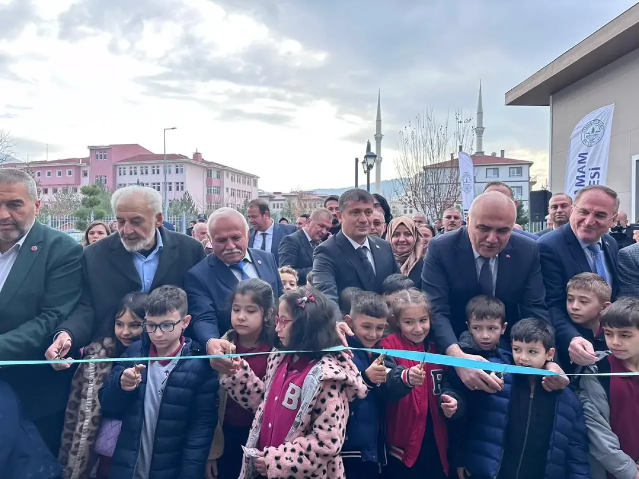 Kızılcahamam'da Kitap Günleri Coşkusu Başladı Kızılcahamam'da Kitap Günleri Coşkusu Başladı