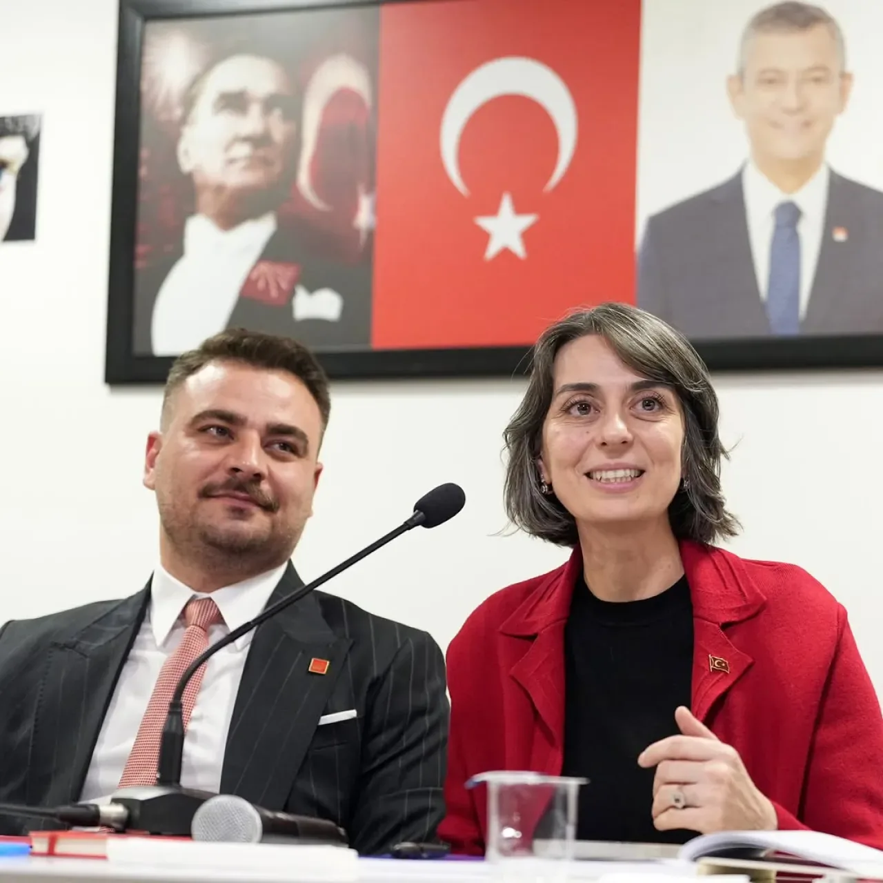 Üsküdar Belediye Başkanı Sinem Dedetaş, İlçe Danışma Kurulu Toplantısı'nı Gerçekleştirdi Üsküdar Belediye Başkanı Sinem Dedetaş, İlçe Danışma Kurulu Toplantısı'nı Gerçekleştirdi