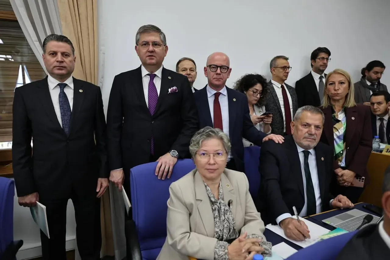 CHP'li Sarı, Balıkesir'in Çevre Sorunlarını ve Deprem Mağduriyetini Meclis Gündemine Taşıdı CHP'li Sarı, Balıkesir'in Çevre Sorunlarını ve Deprem Mağduriyetini Meclis Gündemine Taşıdı