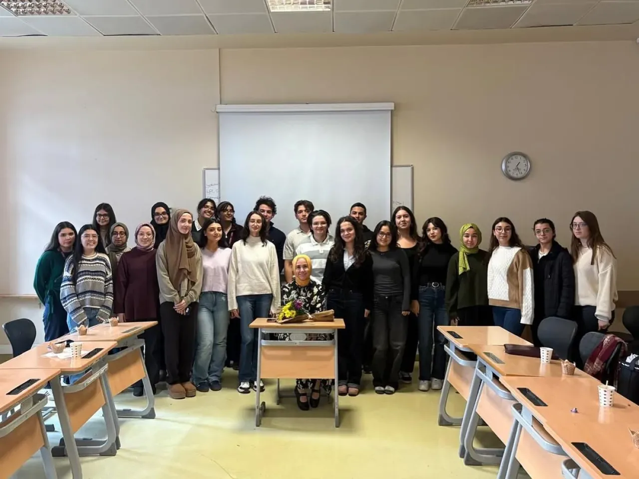 Bezmialem Vakıf Üniversitesi'nde Histoloji Kahve Molası Etkinliği Düzenlendi Bezmialem Vakıf Üniversitesi'nde Histoloji Kahve Molası Etkinliği Düzenlendi