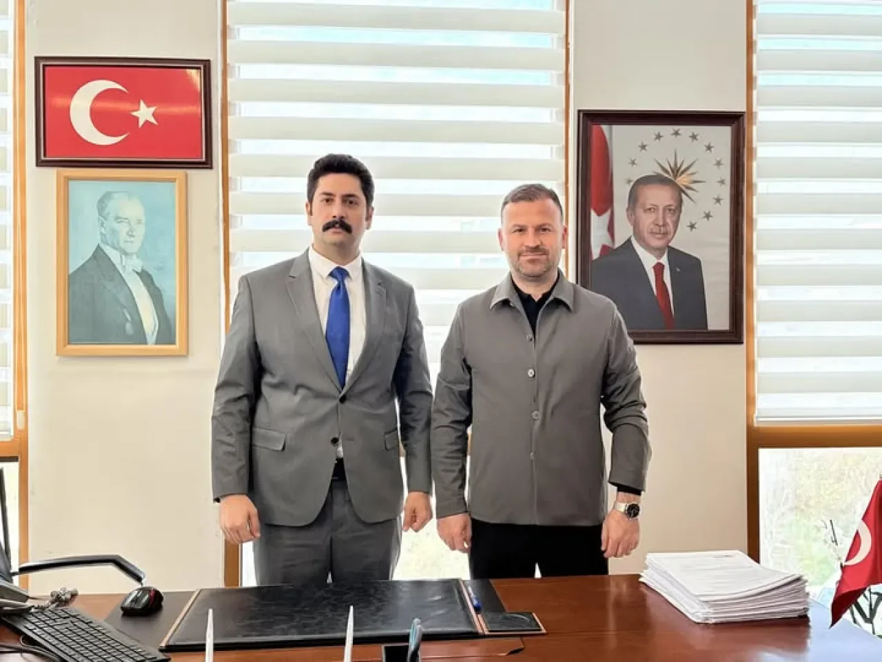Arnavutköy İlçe Sağlık Müdürlüğü'ne Uzm. Dr. Tamer Üçüncü Atandı Arnavutköy İlçe Sağlık Müdürlüğü'ne Uzm. Dr. Tamer Üçüncü Atandı