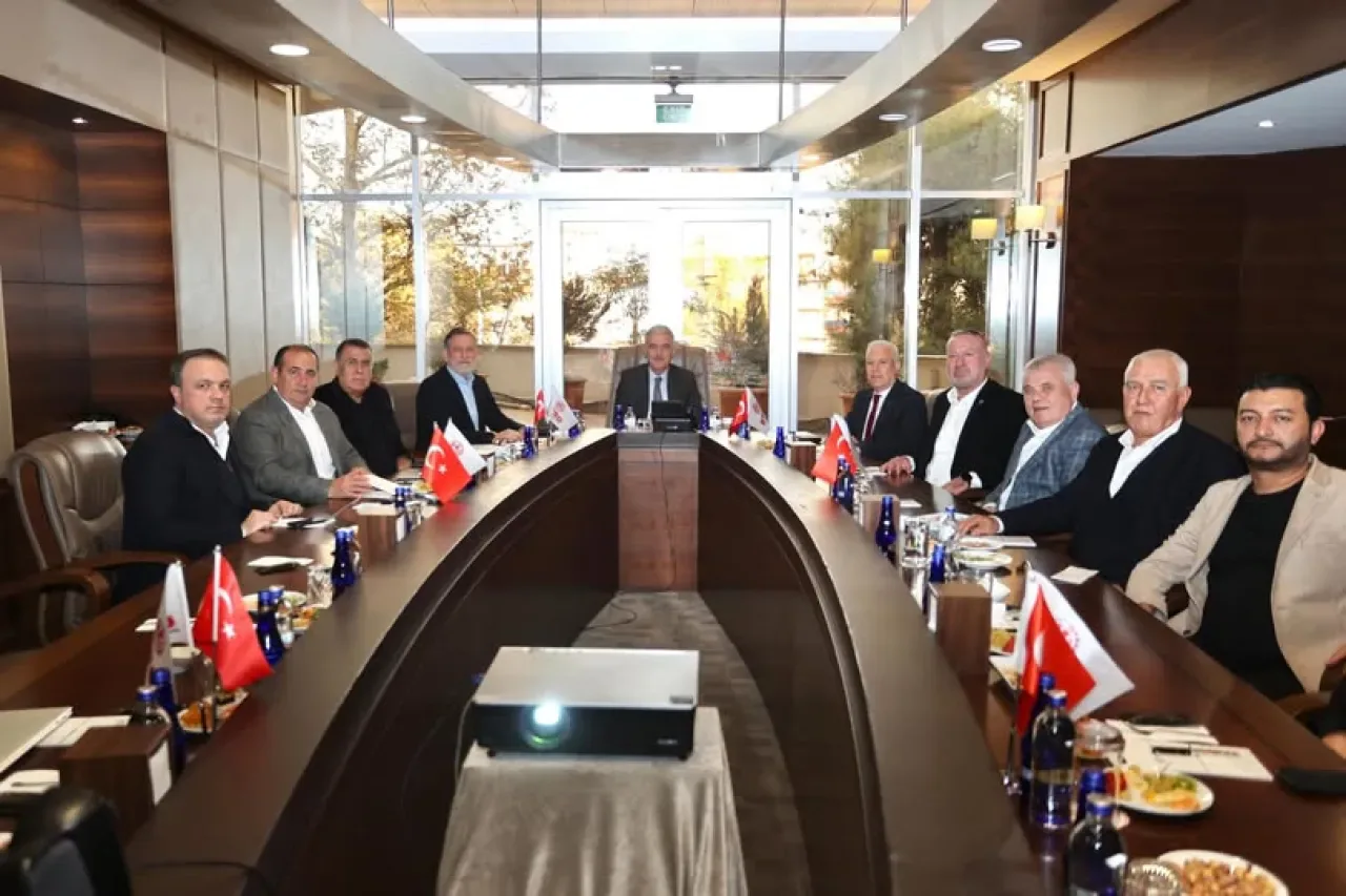 Bursa'da TEKNOSAB Projesi İle Sanayi Dönüşümü Masaya Yatırıldı Bursa'da TEKNOSAB Projesi İle Sanayi Dönüşümü Masaya Yatırıldı
