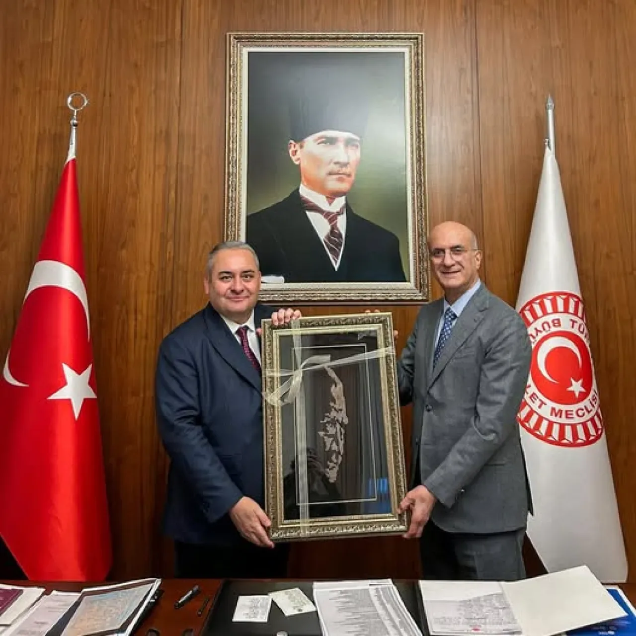 CHP'li Dr. Mesut Özarslan, TBMM Başkanvekili Tekin Bingöl ile Görüştü CHP'li Dr. Mesut Özarslan, TBMM Başkanvekili Tekin Bingöl ile Görüştü