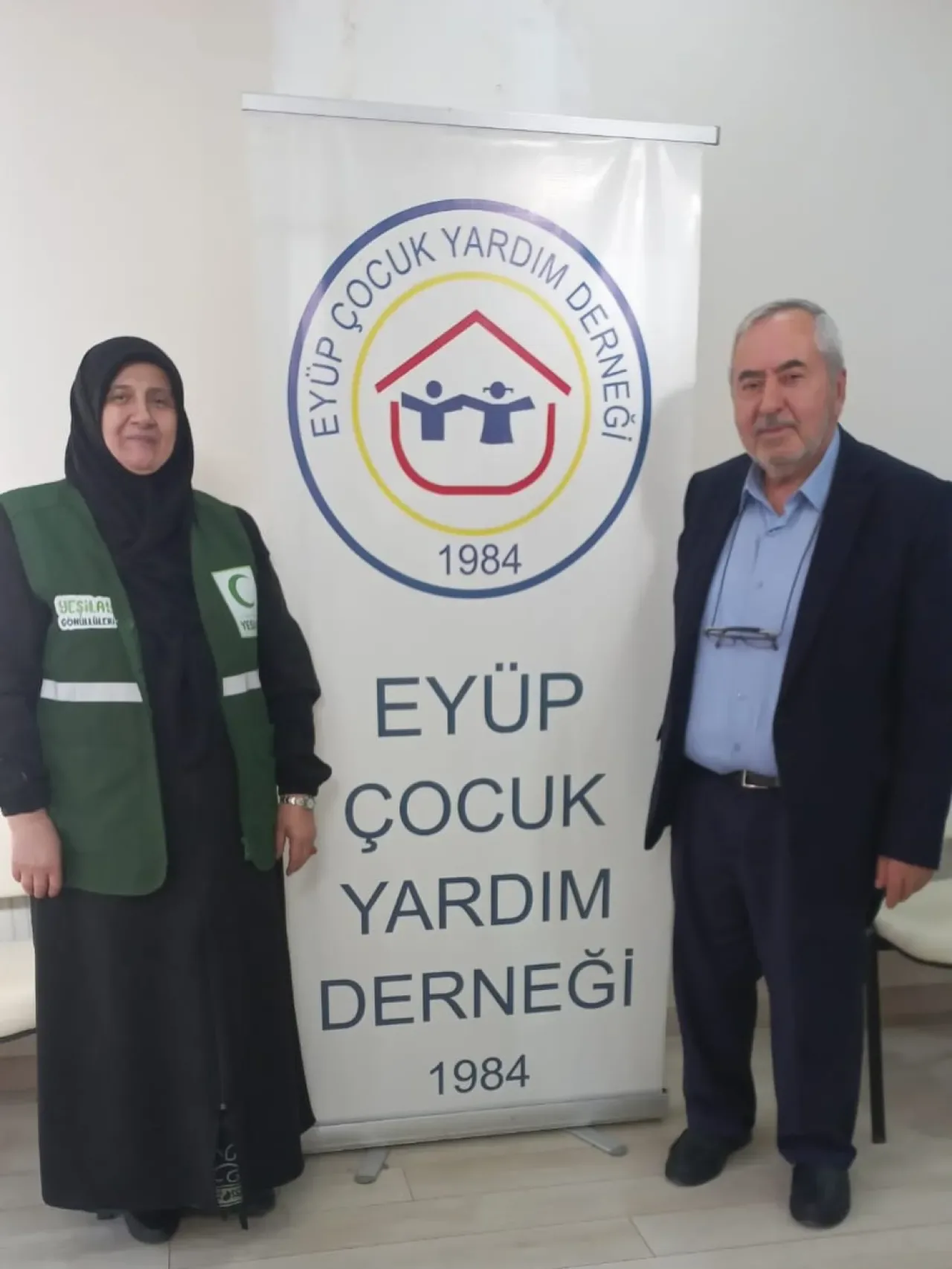 Yeşilay Eyüpsultan Şubesi, Eyüp Çocuk Yardım Derneği'ni Ziyaret Etti Yeşilay Eyüpsultan Şubesi, Eyüp Çocuk Yardım Derneği'ni Ziyaret Etti