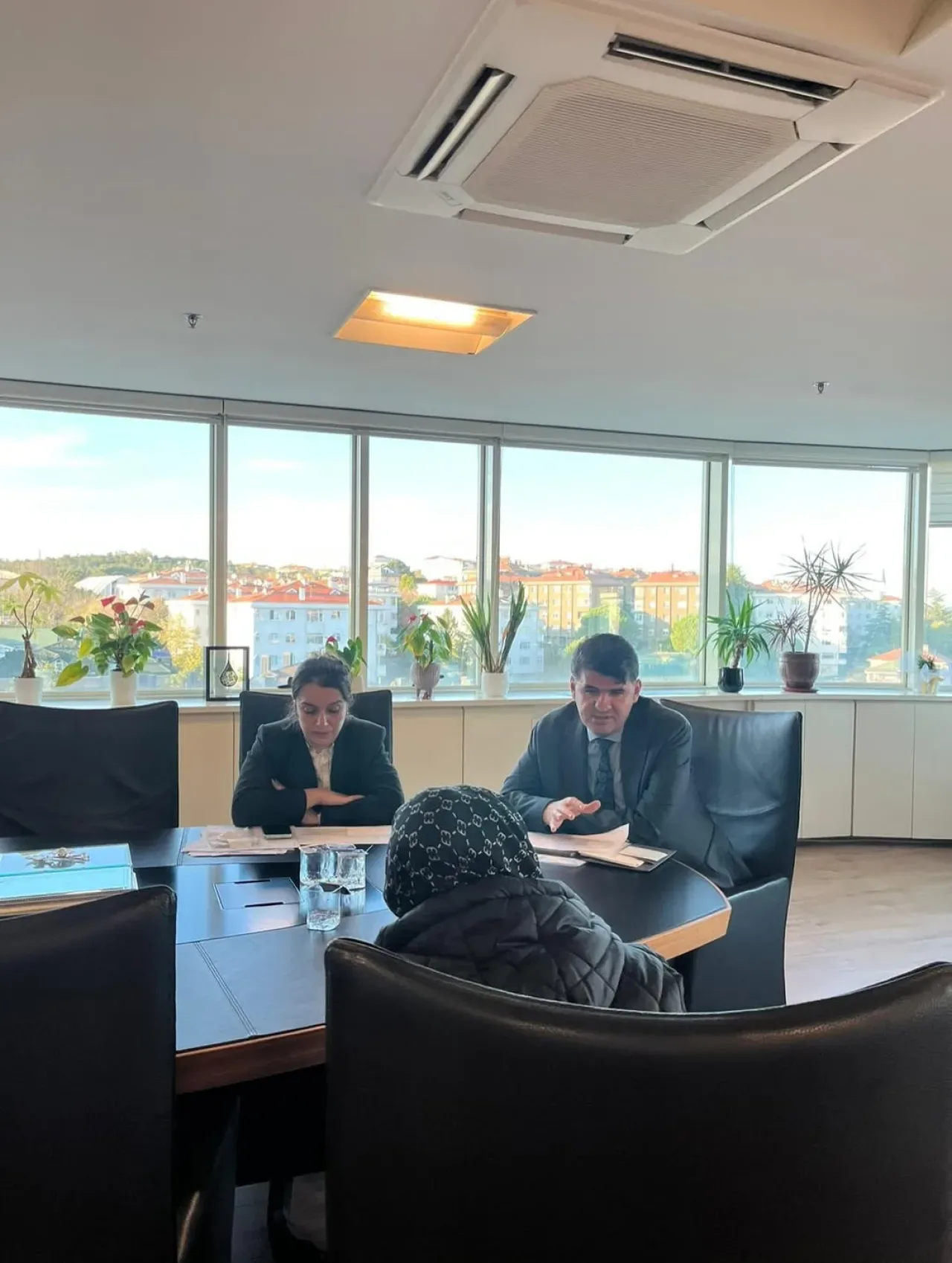 Sarıyer Kaymakamlığı'nda Açık Kapı Halk Günü Toplantıları Sürüyor Sarıyer Kaymakamlığı'nda Açık Kapı Halk Günü Toplantıları Sürüyor