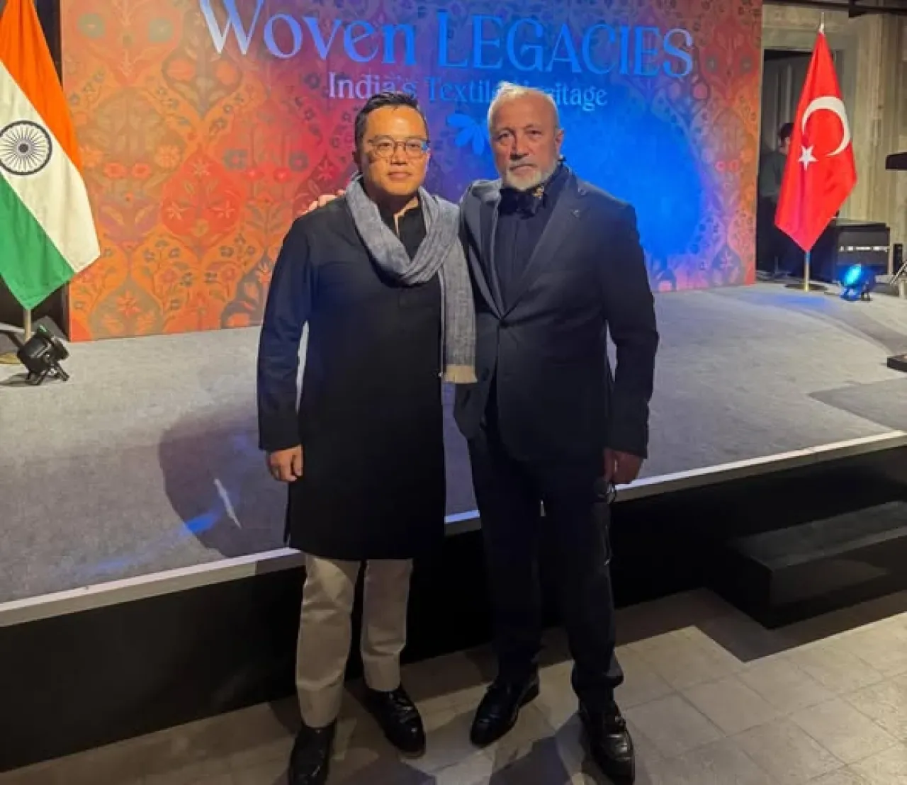 Hindistan'ın Tekstil Mirası "Woven Legacies" Sergisi İle Tanıtıldı Hindistan'ın Tekstil Mirası "Woven Legacies" Sergisi İle Tanıtıldı