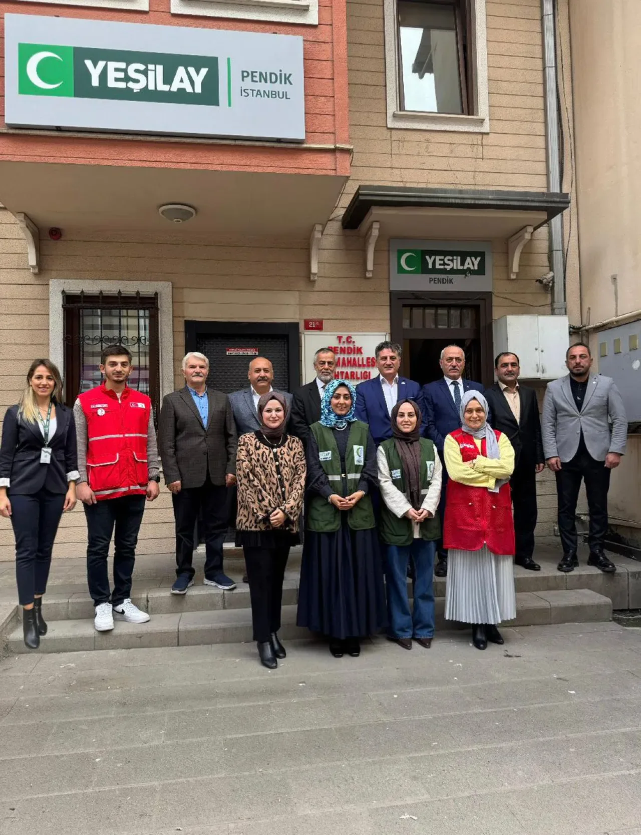 Yeşilay ve Kızılay Pendik Şubeleri İş Birliği İçin Görüştü Yeşilay ve Kızılay Pendik Şubeleri İş Birliği İçin Görüştü