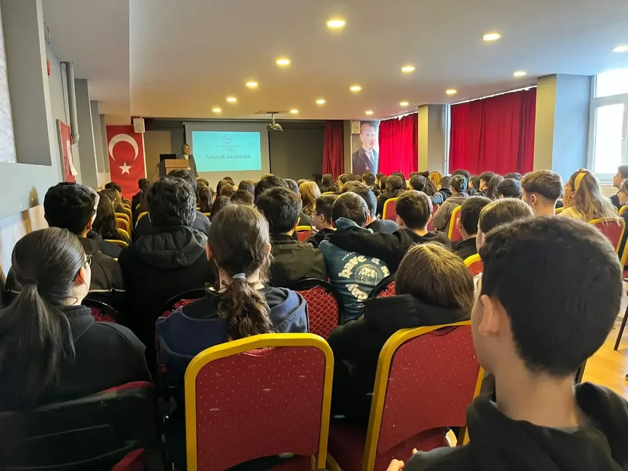 Bursa Gürsu'da Liseli Gençlere Psikolojik Dayanıklılık Eğitimi Bursa Gürsu'da Liseli Gençlere Psikolojik Dayanıklılık Eğitimi