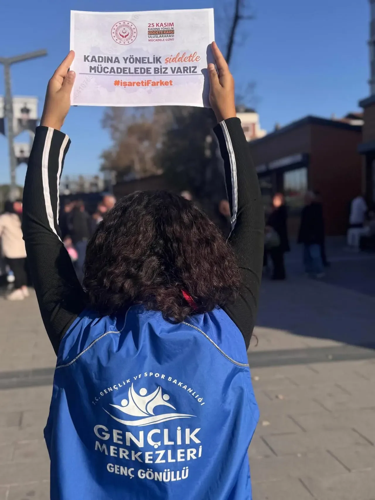 Çatalca Gençlik Merkezi, 25 Kasım'da Kadına Yönelik Şiddete Karşı Mücadele Mesajı Verdi Çatalca Gençlik Merkezi, 25 Kasım'da Kadına Yönelik Şiddete Karşı Mücadele Mesajı Verdi