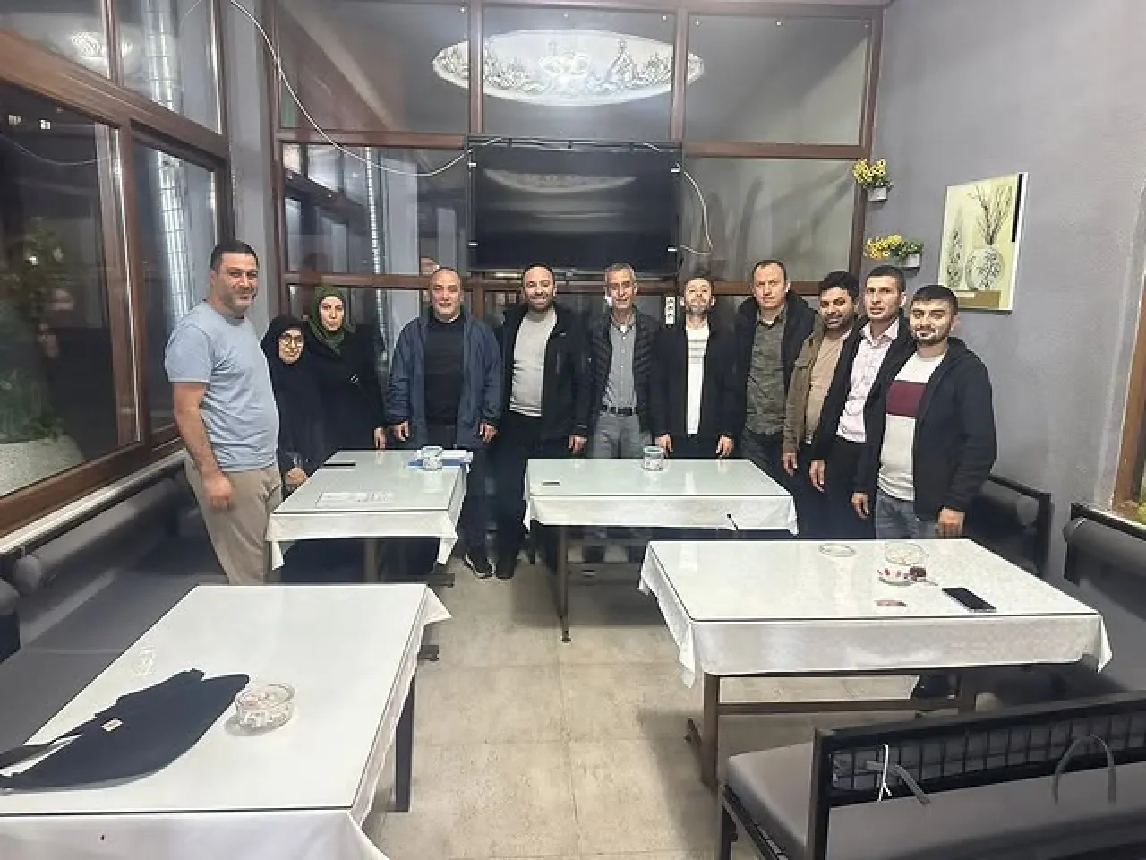 AK Parti Eyüpsultan, Mahalle Toplantıları ile Halkla İletişimi Güçlendiriyor AK Parti Eyüpsultan, Mahalle Toplantıları ile Halkla İletişimi Güçlendiriyor