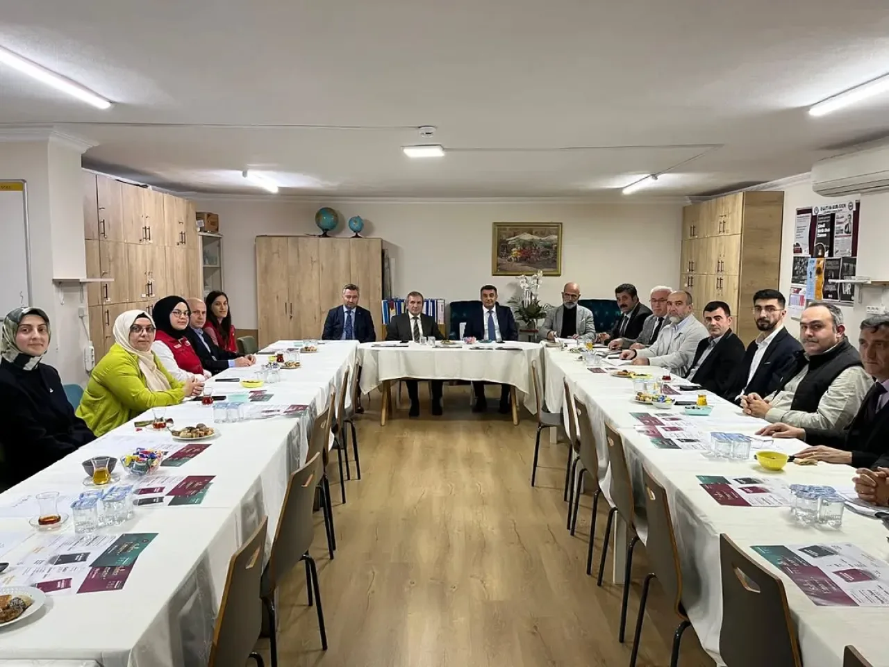 Kağıthane'de Eğitime Destek Platformu Toplantısı Gerçekleştirildi Kağıthane'de Eğitime Destek Platformu Toplantısı Gerçekleştirildi
