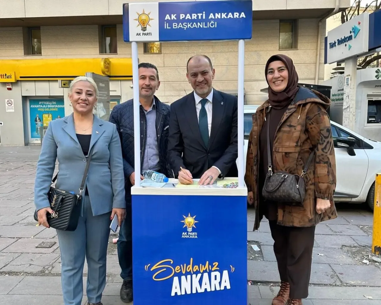 Yenimahalle AK Parti İlçe Başkanlığı'nda Yeni Üye Kayıt Çalışması Yenimahalle AK Parti İlçe Başkanlığı'nda Yeni Üye Kayıt Çalışması
