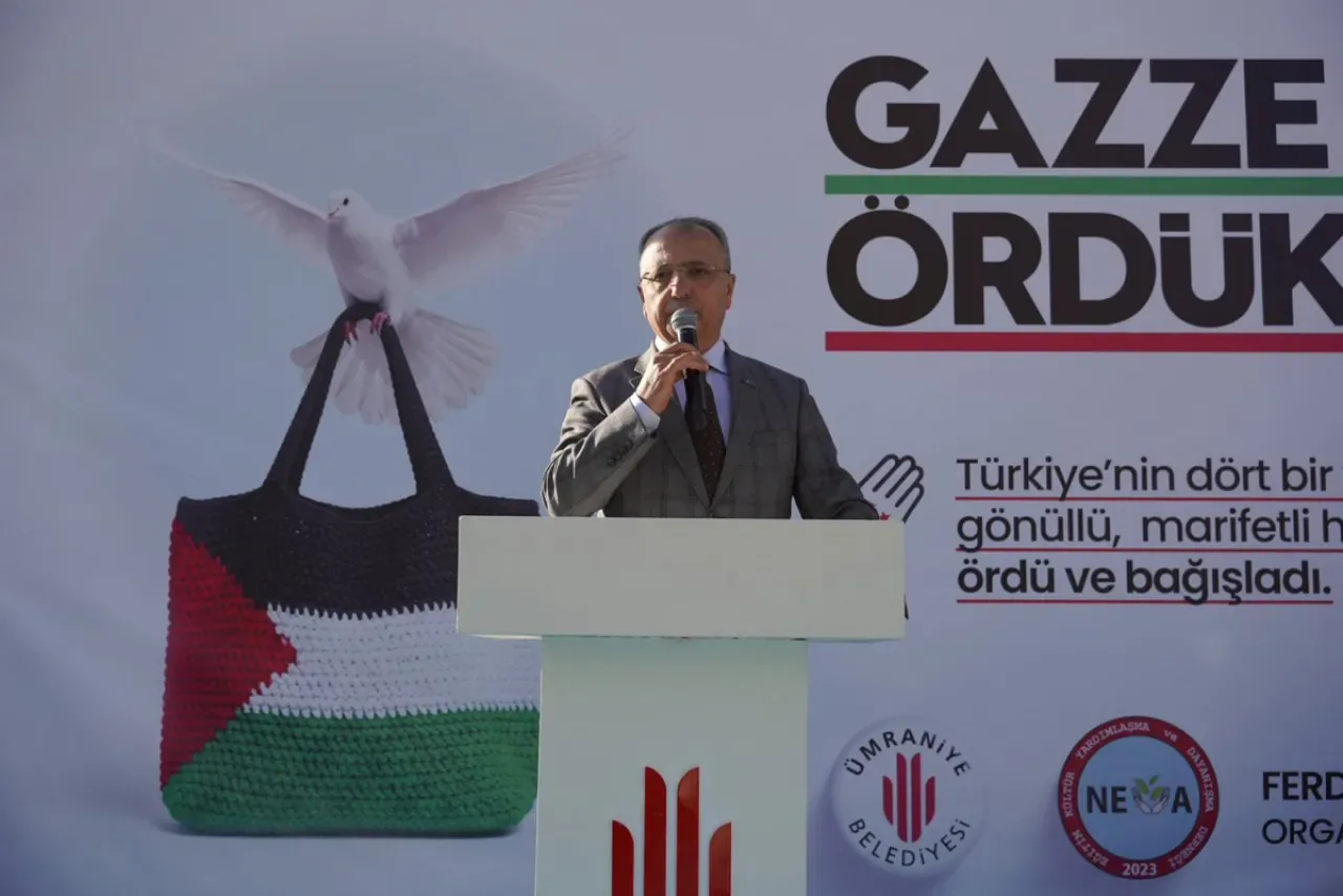 İstanbul Ümraniye'de Devlet Eski Bakanı Teoman Rıza Güneri Onurlandırıldı İstanbul Ümraniye'de Devlet Eski Bakanı Teoman Rıza Güneri Onurlandırıldı
