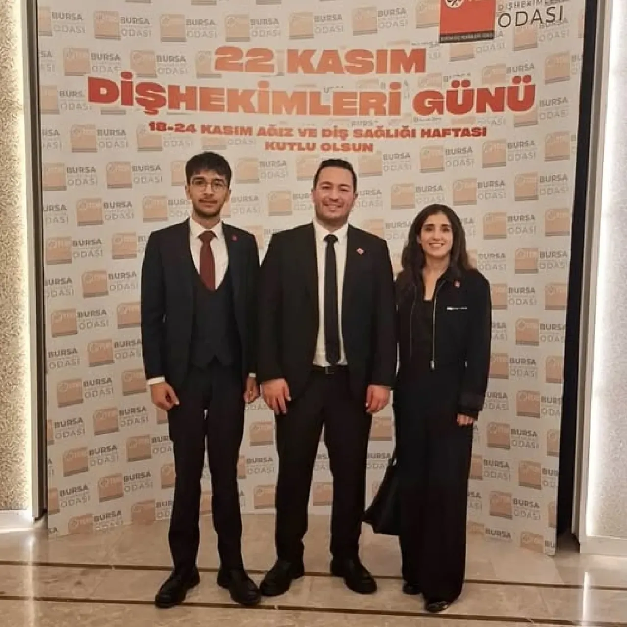 CHP Bursa Temsilcileri, Dişhekimleri Günü Törenine Katıldı CHP Bursa Temsilcileri, Dişhekimleri Günü Törenine Katıldı