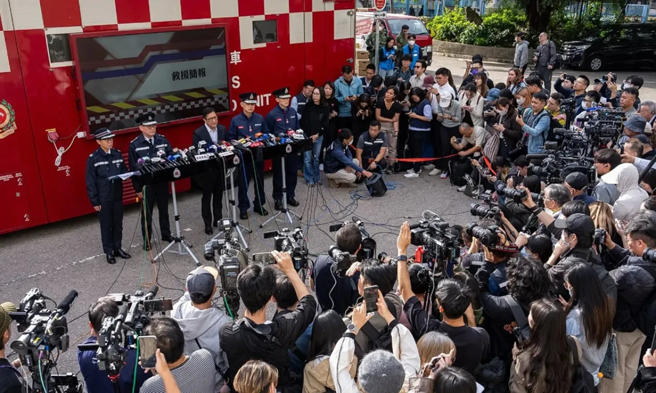 Hong Kong'ta Büyük Yangın: Yüksek Yanıcılıktaki Panel ve Alarm Sistemindeki Aksaklıklar Tespit Edildi Hong Kong'ta Büyük Yangın: Yüksek Yanıcılıktaki Panel ve Alarm Sistemindeki Aksaklıklar Tespit Edildi
