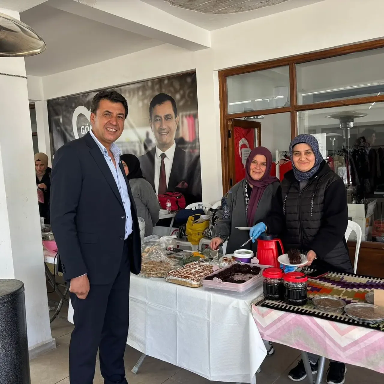 İYİ Parti'li Erdogan, Elmalı'da Kadın Emeği Kermesine Katıldı İYİ Parti'li Erdogan, Elmalı'da Kadın Emeği Kermesine Katıldı