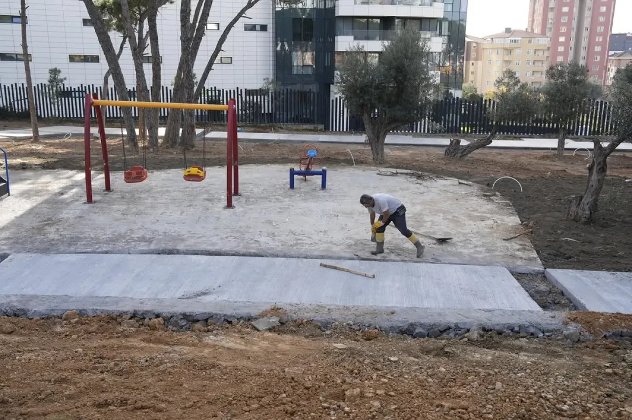 Kartal'da Karlıktepe Mahallesi'ne 15.625 m²'lik Yeni Yaşam Alanı: Özgürlük Parkı Kartal'da Karlıktepe Mahallesi'ne 15.625 m²'lik Yeni Yaşam Alanı: Özgürlük Parkı