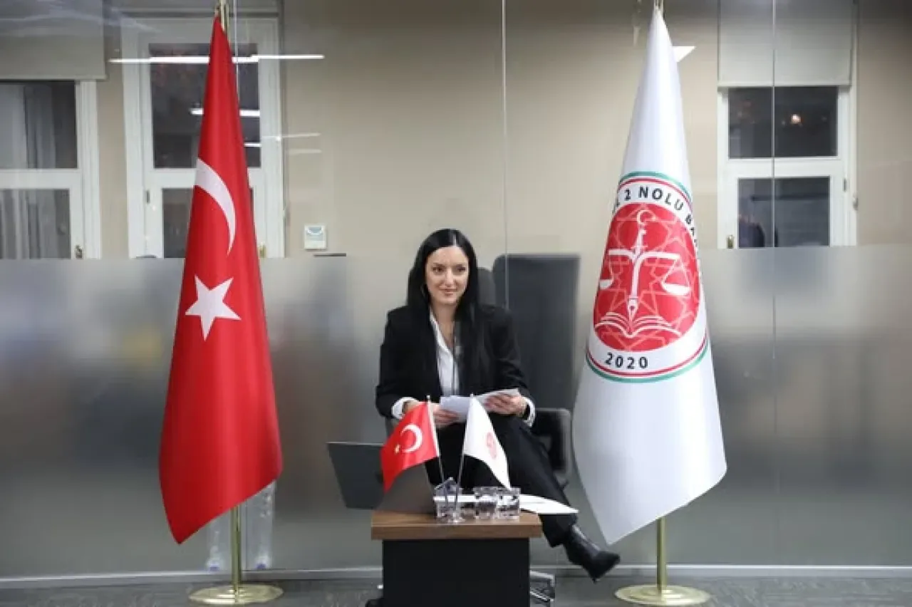 İstanbul Barosu'ndan Stajyer Avukatlara Aile Hukuku Uygulamalı Eğitimi İstanbul Barosu'ndan Stajyer Avukatlara Aile Hukuku Uygulamalı Eğitimi