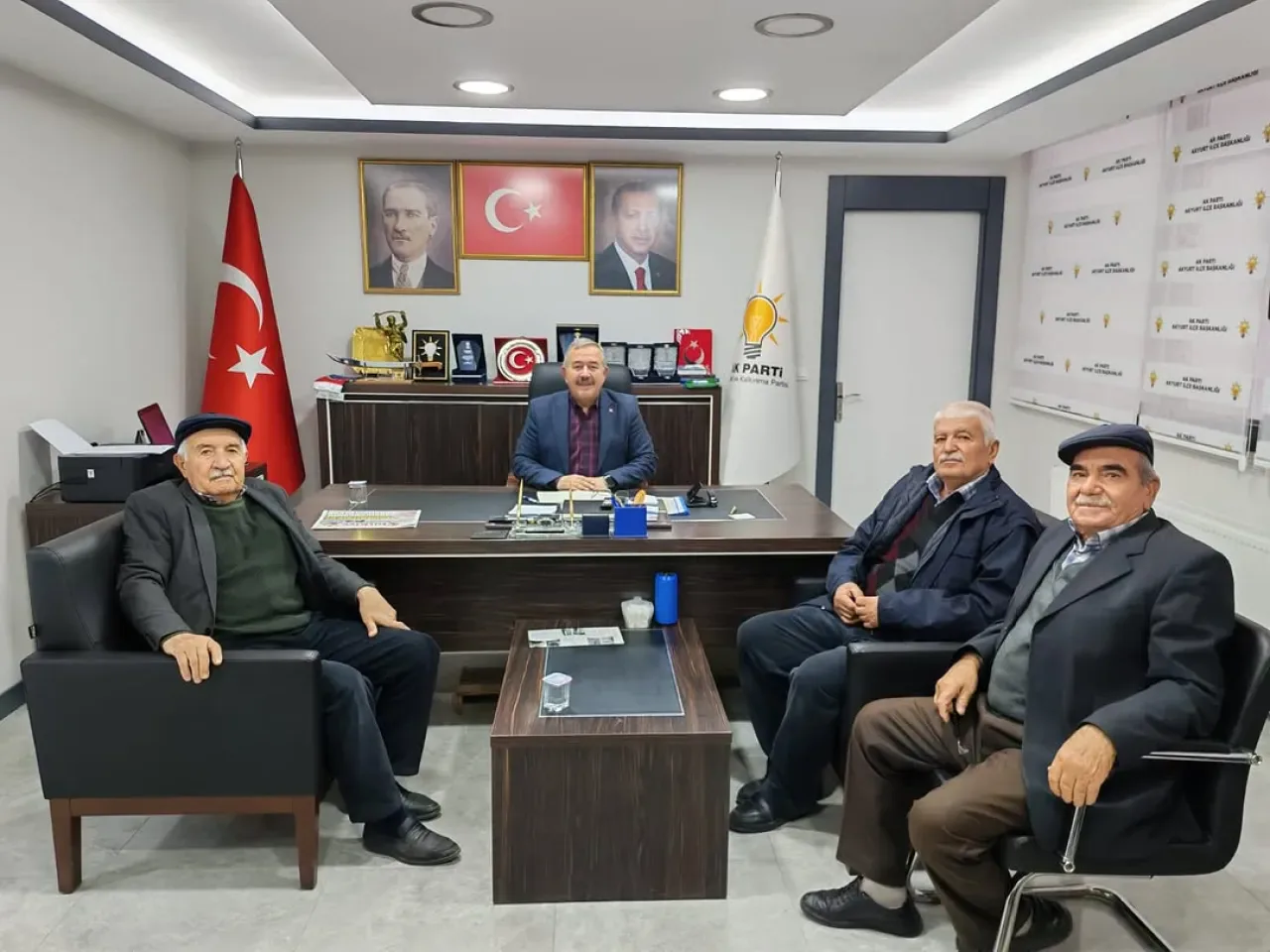 AK Parti Akyurt İlçe Başkanlığı'ndan Vatandaşlara Teşekkür AK Parti Akyurt İlçe Başkanlığı'ndan Vatandaşlara Teşekkür
