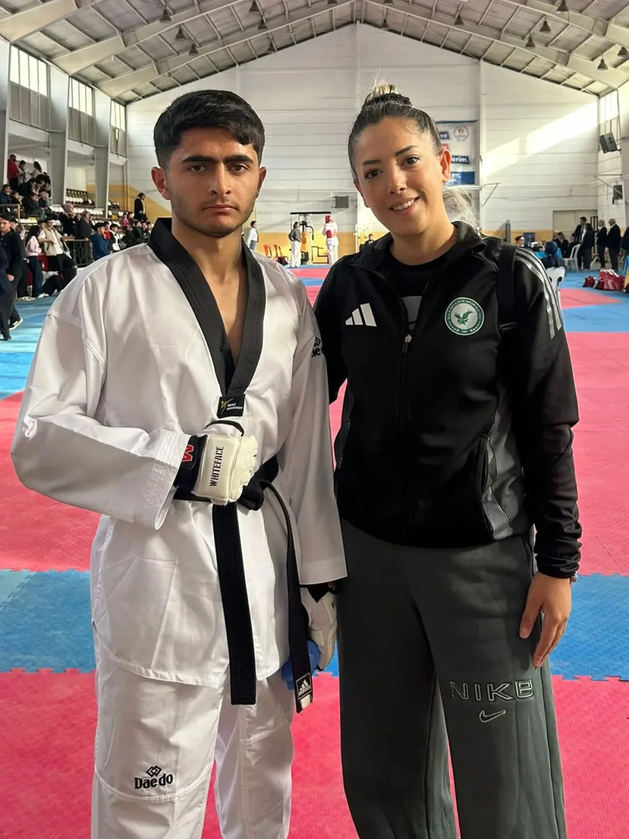Bala Belediyesi Spor Kulübü Sporcusu Özgür Arslan, Ankara'daki Büyükler Taekwondo Şampiyonası'nda Mücadele Etti Bala Belediyesi Spor Kulübü Sporcusu Özgür Arslan, Ankara'daki Büyükler Taekwondo Şampiyonası'nda Mücadele Etti