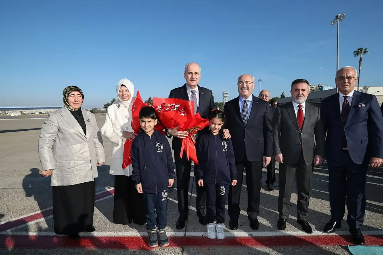 Numan Kurtulmuş'tan Adana Ziyareti ve Çukurova Vurgusu Numan Kurtulmuş'tan Adana Ziyareti ve Çukurova Vurgusu