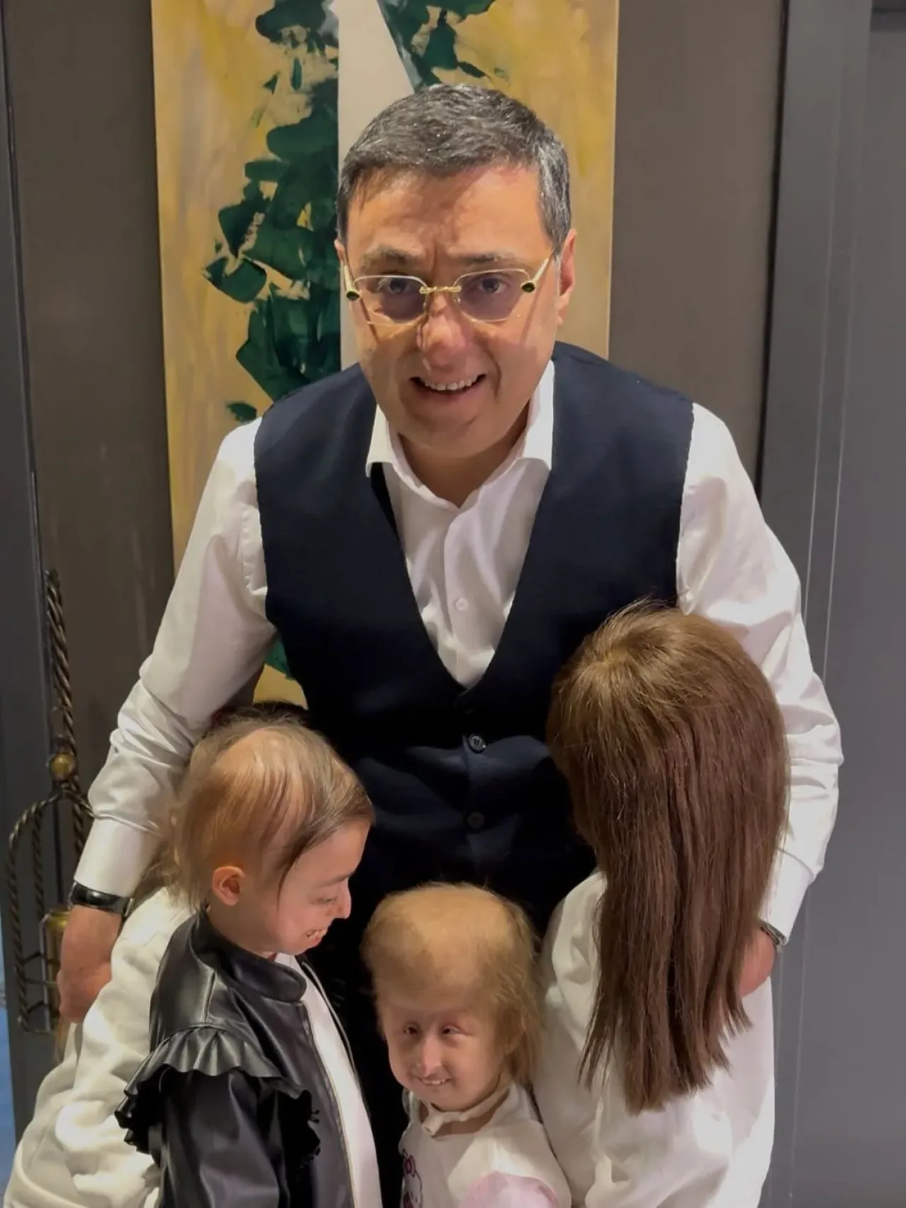 AK Partili Bayram, Sevgi Varsa Engel Yok Derneği Üyeleri ile Buluştu AK Partili Bayram, Sevgi Varsa Engel Yok Derneği Üyeleri ile Buluştu