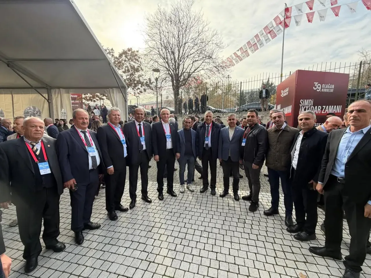 CHP'nin 39. Olağan Kurultayı'nda Delege Buluşması CHP'nin 39. Olağan Kurultayı'nda Delege Buluşması