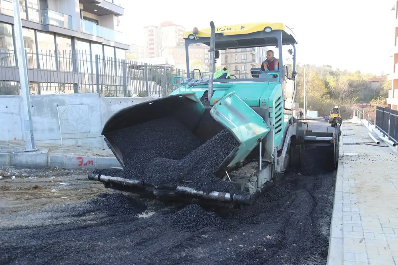 Kağıthane'de Sokak ve Cadde Yenileme Çalışmaları Hız Kesmiyor Kağıthane'de Sokak ve Cadde Yenileme Çalışmaları Hız Kesmiyor