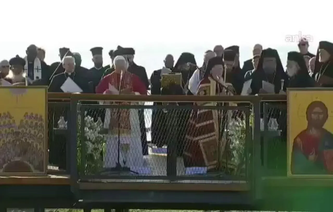 Papa 14. Leon'un Tarihi İznik Ayini Başladı Papa 14. Leon'un Tarihi İznik Ayini Başladı