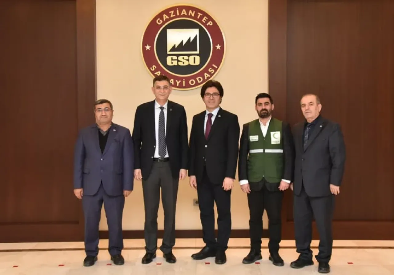 Gaziantep'te Yeşilay ve Sanayi Odası İş Birliği Görüşmeleri Gaziantep'te Yeşilay ve Sanayi Odası İş Birliği Görüşmeleri