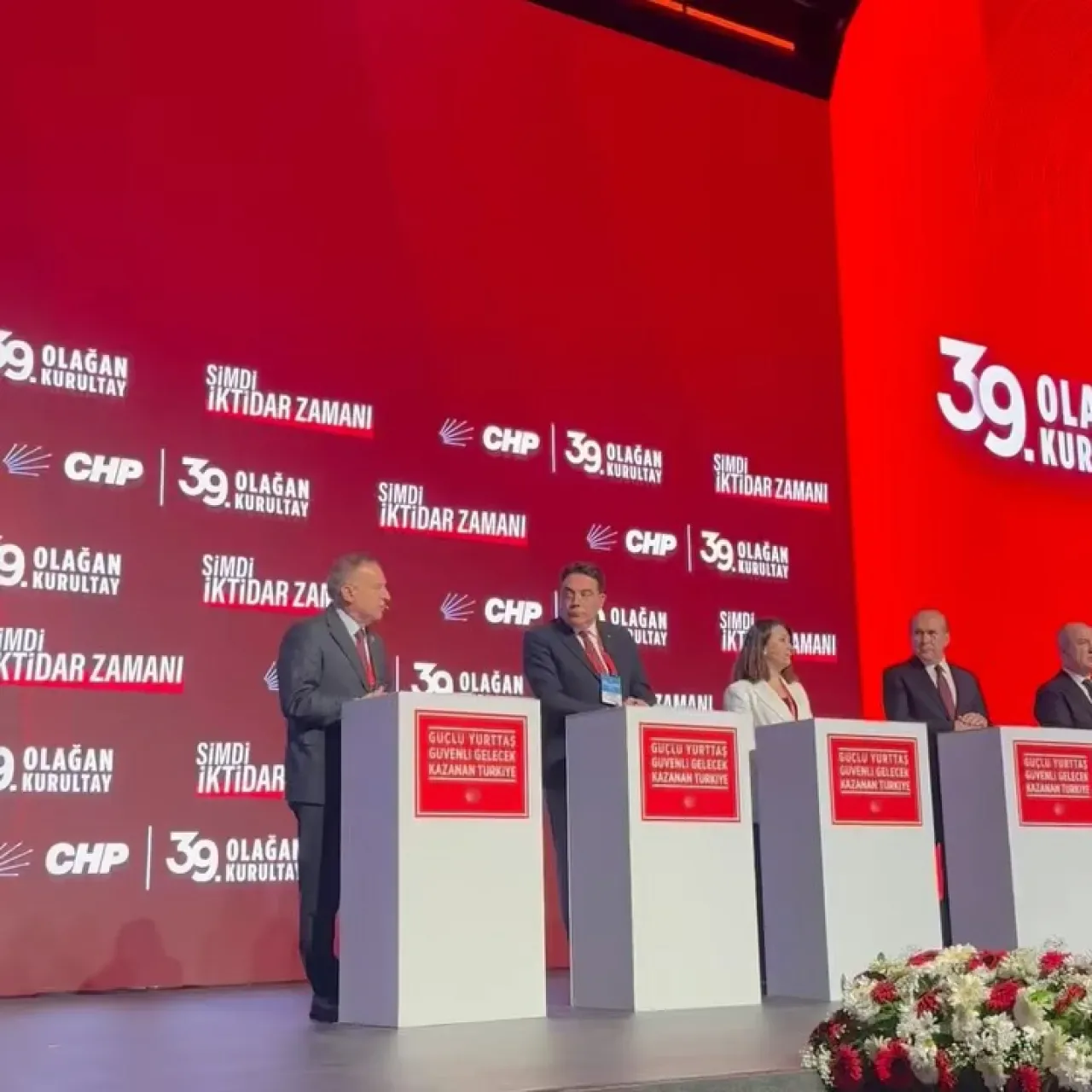 CHP'li Zeybek: TOKİ'nin Yapısı Değişecek, Konut Hakkı Temel Hak Olacak CHP'li Zeybek: TOKİ'nin Yapısı Değişecek, Konut Hakkı Temel Hak Olacak