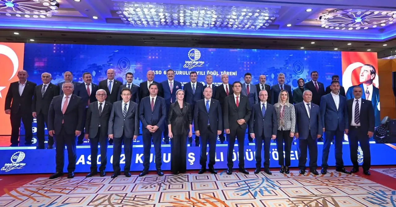 Polatlı TSO Başkanı Ulvi Sakarya, Ankara Sanayi Odası'nın 62. Kuruluş Yılı Töreninde Polatlı TSO Başkanı Ulvi Sakarya, Ankara Sanayi Odası'nın 62. Kuruluş Yılı Töreninde