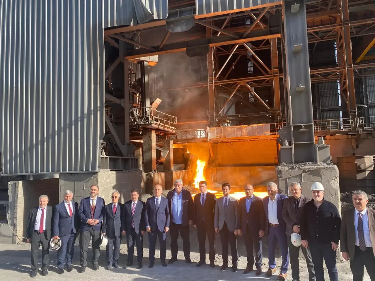 Orhangazi Kaymakamı Karamehmetoğlu, BG Ferrokrom Fabrikası'nda İncelemelerde Bulundu Orhangazi Kaymakamı Karamehmetoğlu, BG Ferrokrom Fabrikası'nda İncelemelerde Bulundu