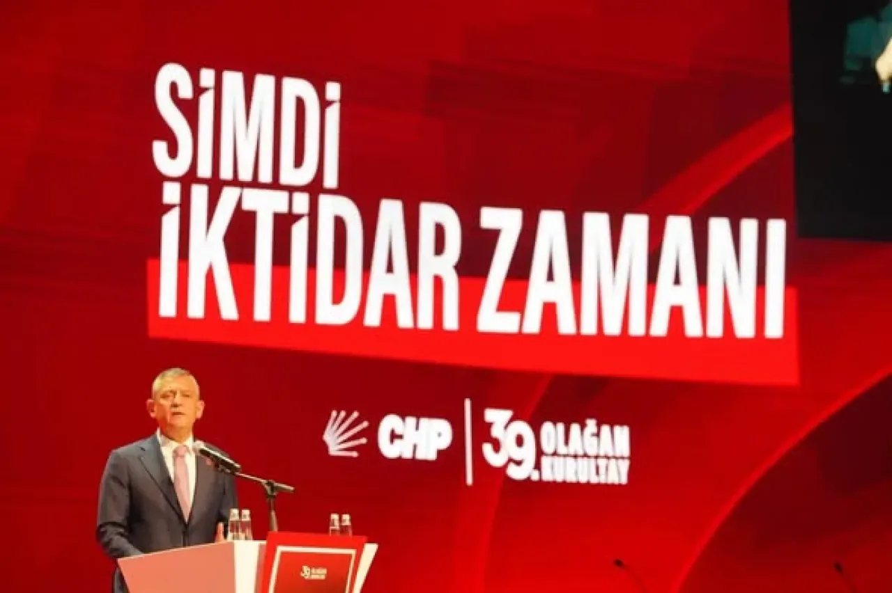 CHP'nin 2025 Parti Programı Açıklandı: "Güçlü Yurttaş, Güvenli Gelecek" CHP'nin 2025 Parti Programı Açıklandı: "Güçlü Yurttaş, Güvenli Gelecek"