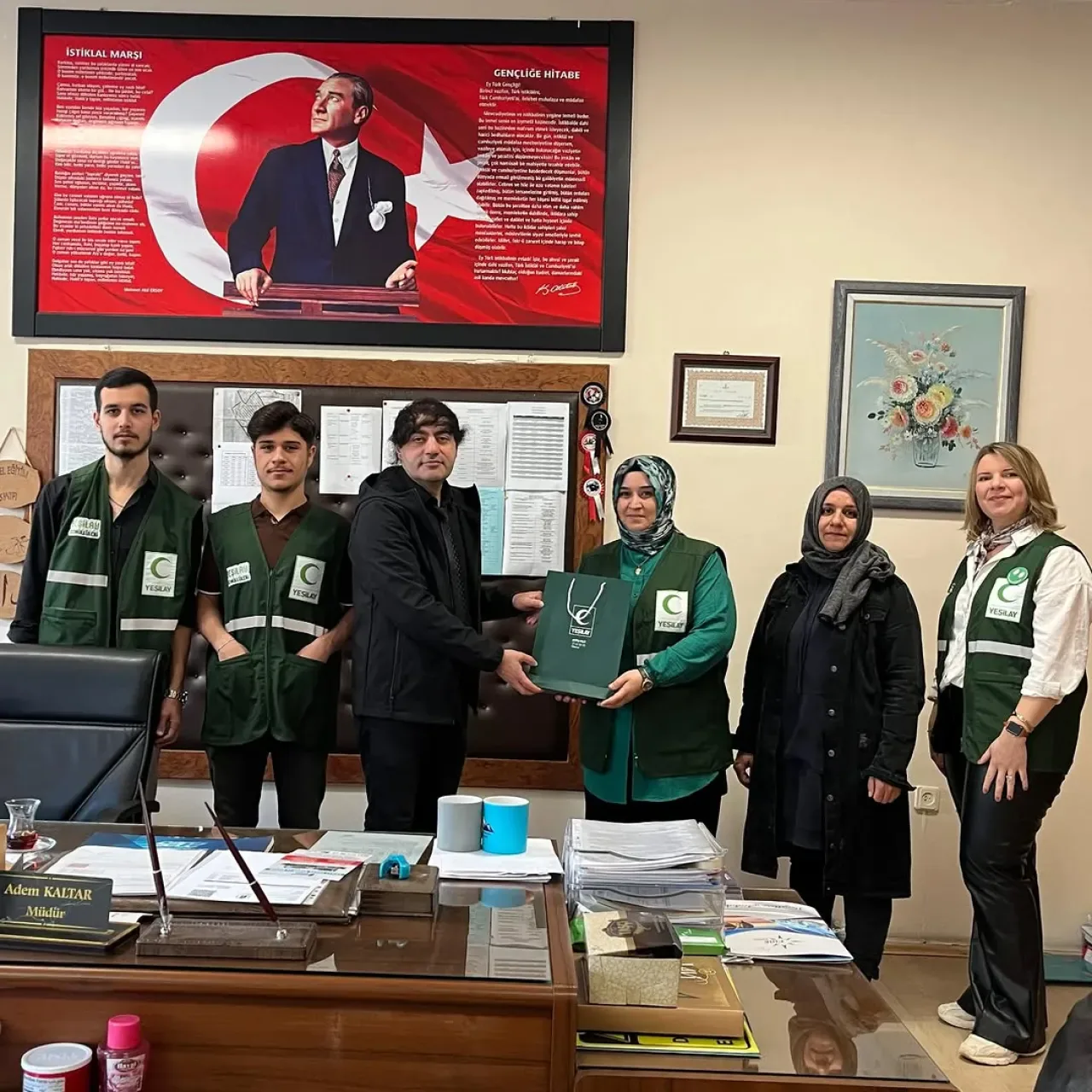 Yeşilay Güngören Şubesi, Mustafa Kemal Ortaokulu'nu Ziyaret Etti Yeşilay Güngören Şubesi, Mustafa Kemal Ortaokulu'nu Ziyaret Etti