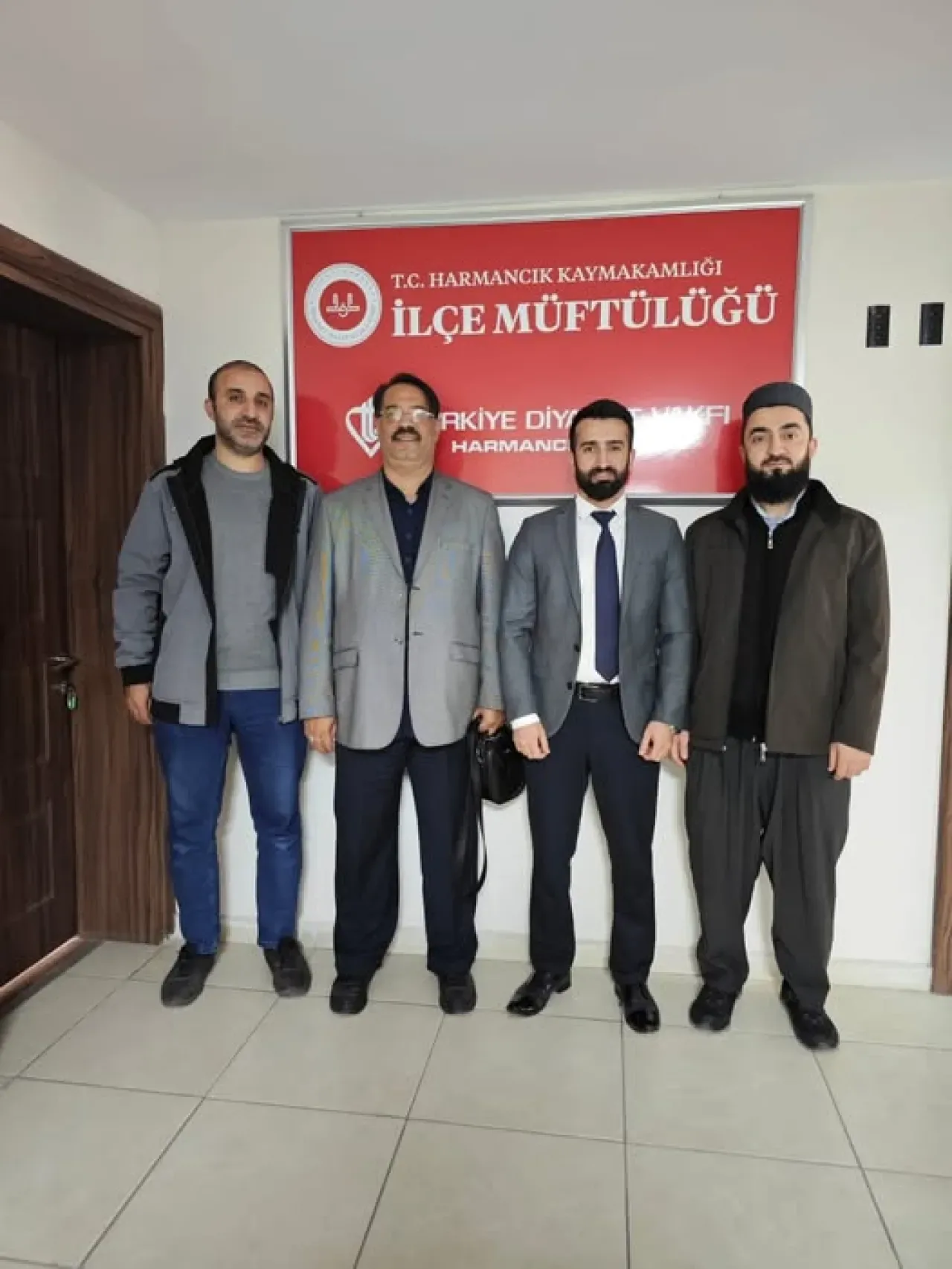 Bursa'da Vaizler Cuma Namazı Öncesi Cemaatle Buluştu Bursa'da Vaizler Cuma Namazı Öncesi Cemaatle Buluştu