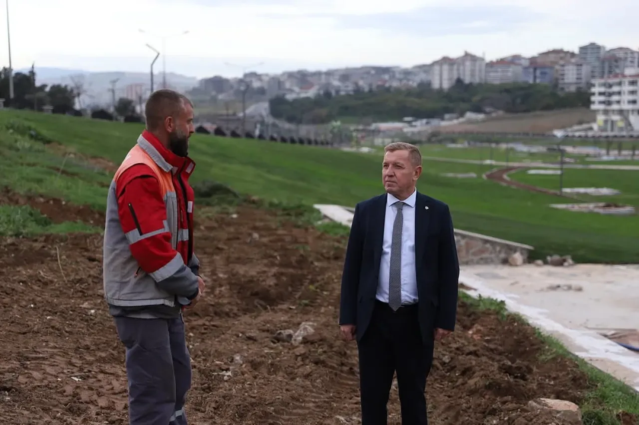 Bandırma Malta Parkı'nda Yenileme Çalışmaları Devam Ediyor Bandırma Malta Parkı'nda Yenileme Çalışmaları Devam Ediyor