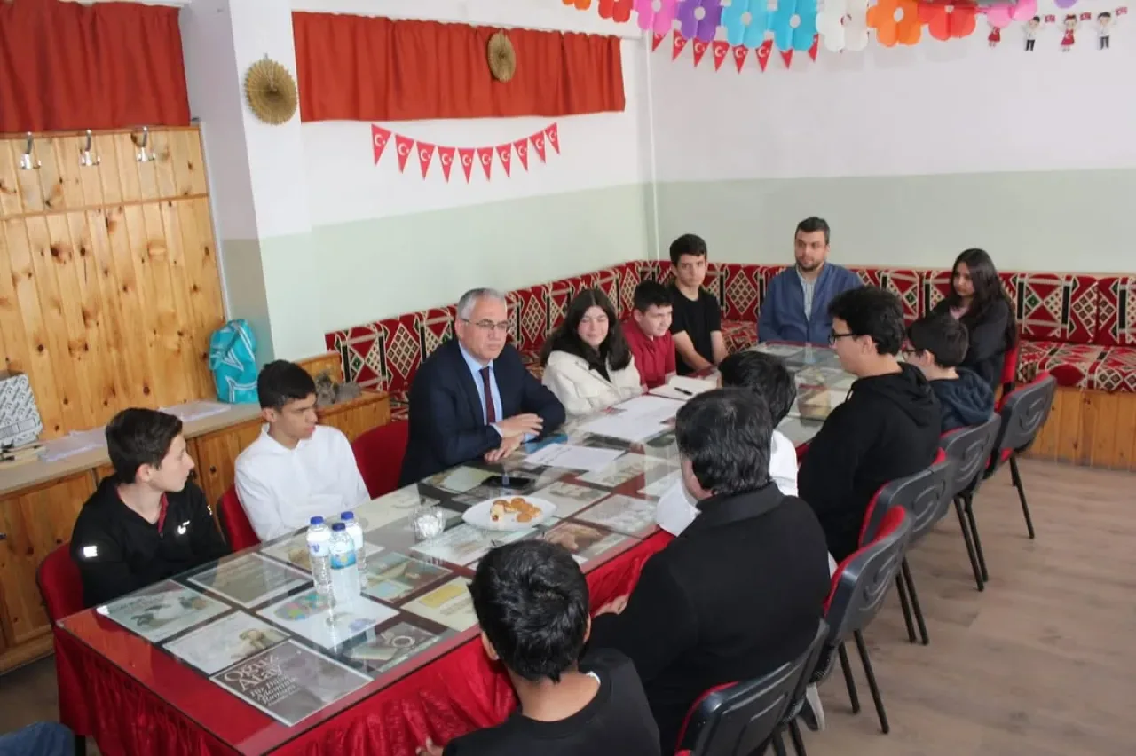Çubuk'ta Akademik Başarıyı Artırma Projesi Kapsamında Öğrencilere Motivasyon Semineri Çubuk'ta Akademik Başarıyı Artırma Projesi Kapsamında Öğrencilere Motivasyon Semineri