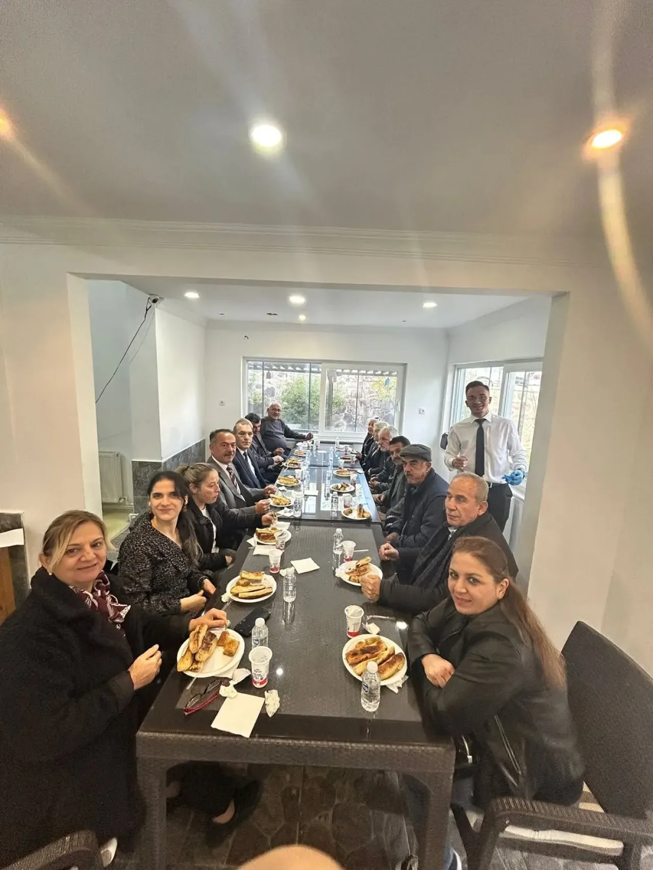 CHP Ayaş'ta Seçim Sonrası Dayanışma Yemeği: "Birlikte Başaracağız" Vurgusu CHP Ayaş'ta Seçim Sonrası Dayanışma Yemeği: "Birlikte Başaracağız" Vurgusu